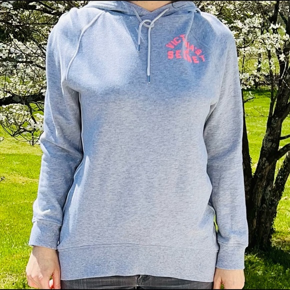 Victoria's Secret Tops - 💗Victoria’s Secret hooded sweatshirt💗